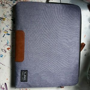 A cute waterproof purple laptop case
